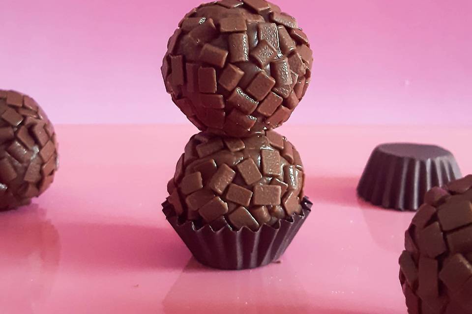 Chocolate nobre com granulado