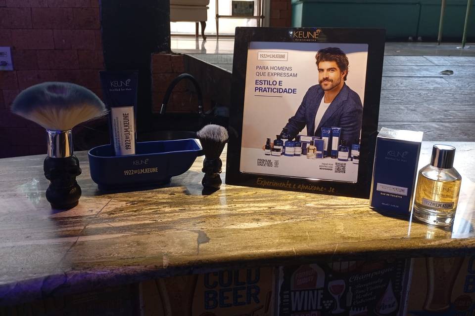 Chaplin Barbearia