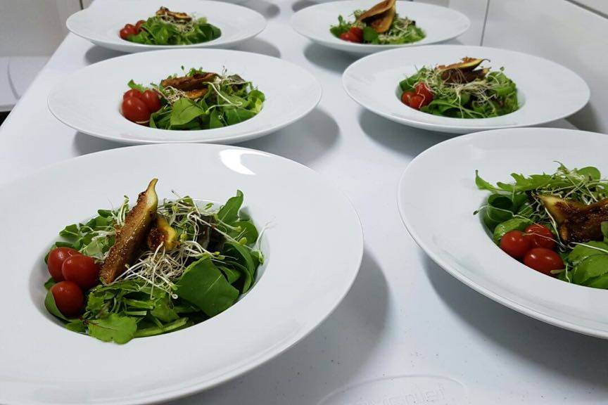 Salada Folha com Pera Caramela