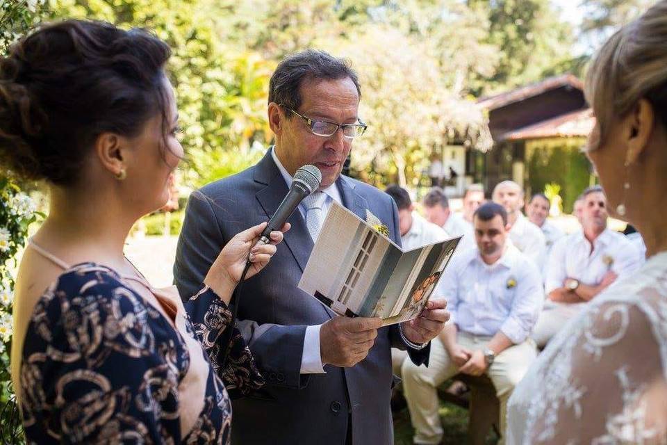 Casamento Com Afeto e Poesia