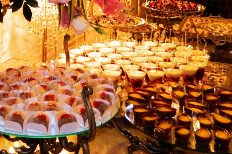 Mesa doces variados