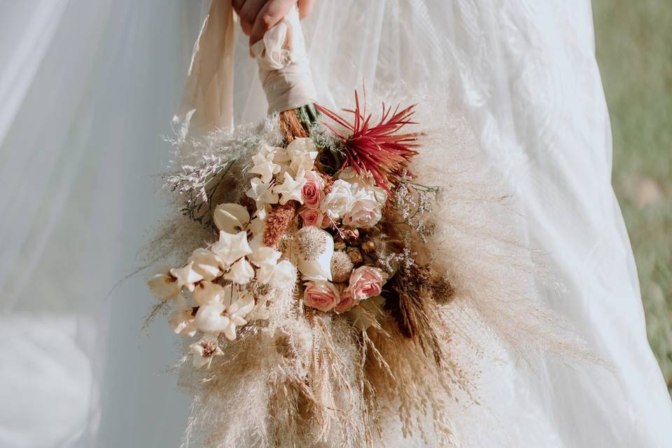 Bouquet com capim dos pampas