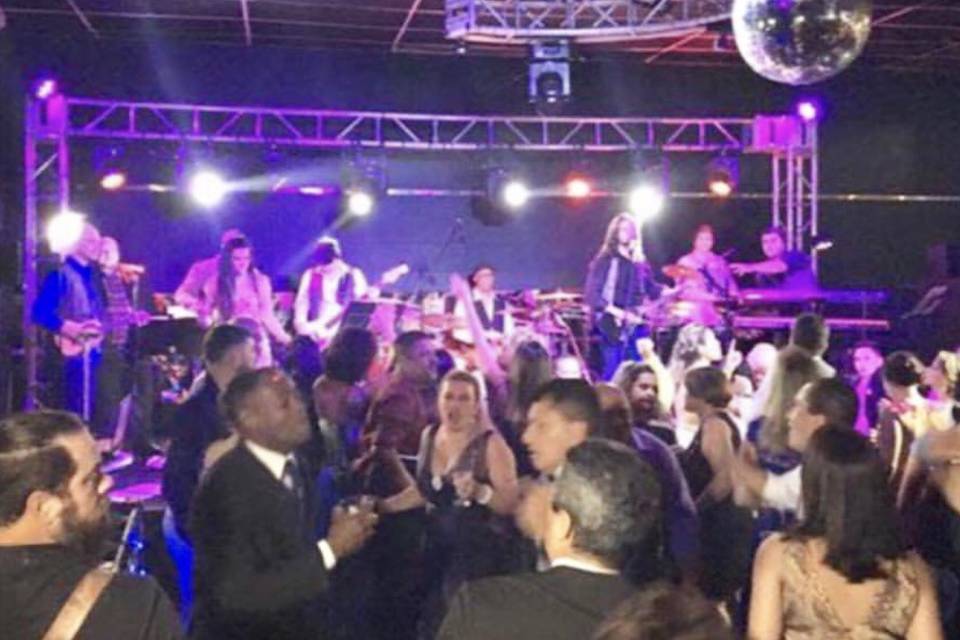 Banda de casamento.