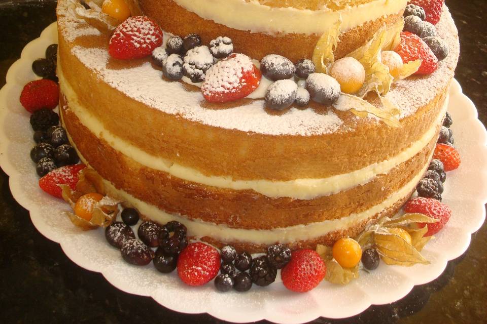 Naked cake frutas