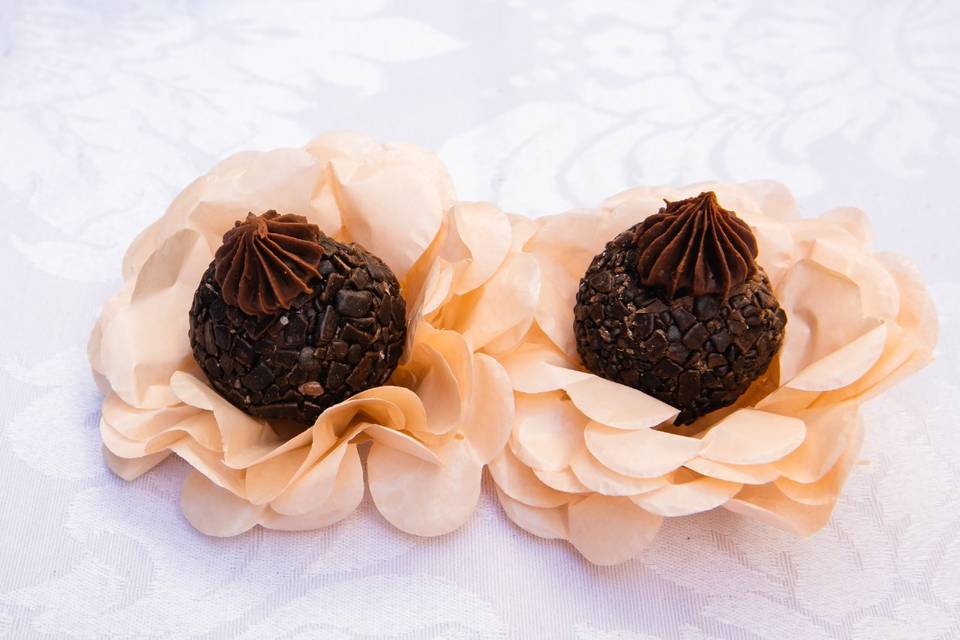 Brigadeiro explosivo de amarul