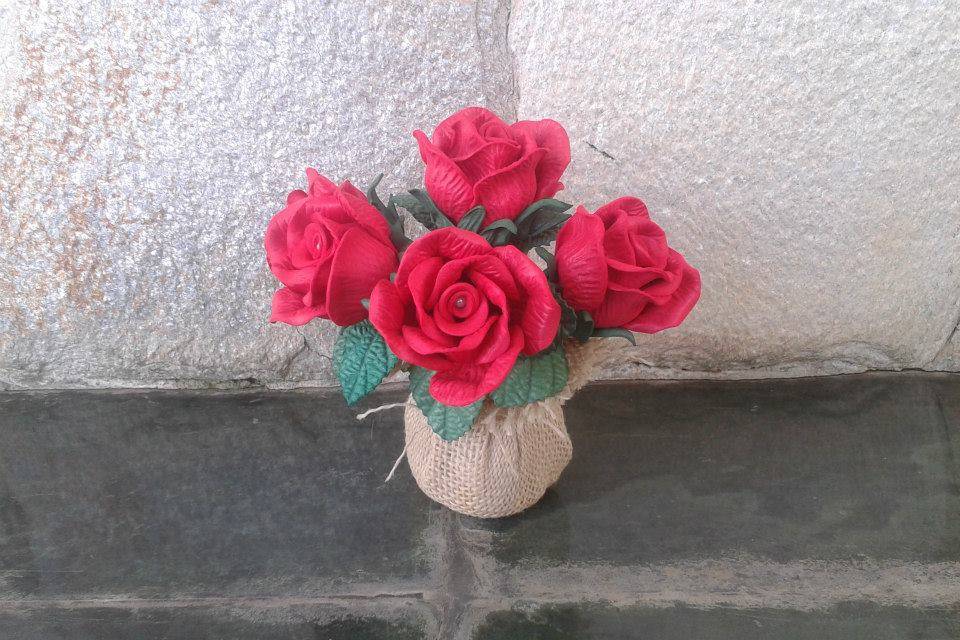 Arranjo/decoração rosas EVA