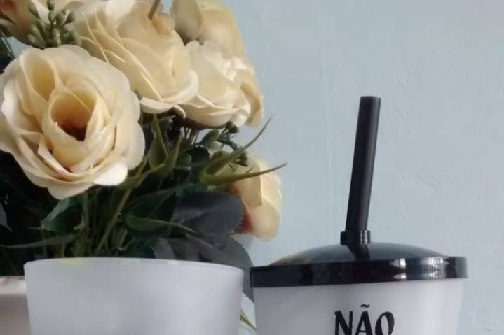 Copos de festa personalizados