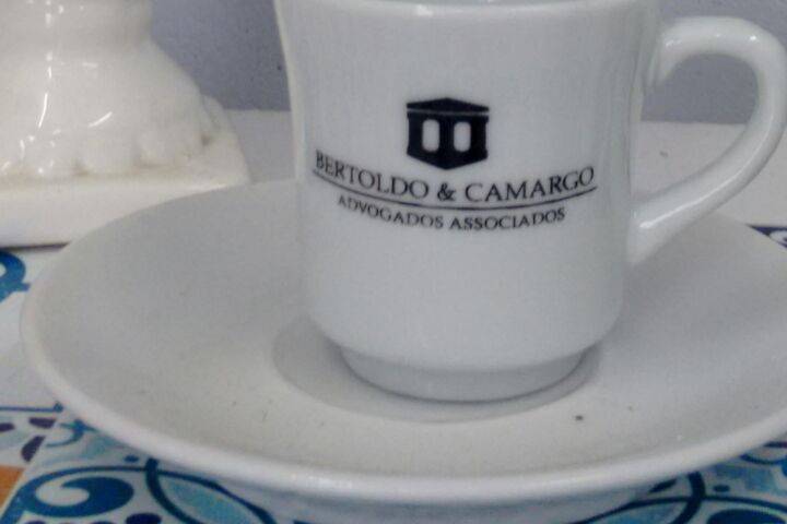 Xícaras de café personalizadas