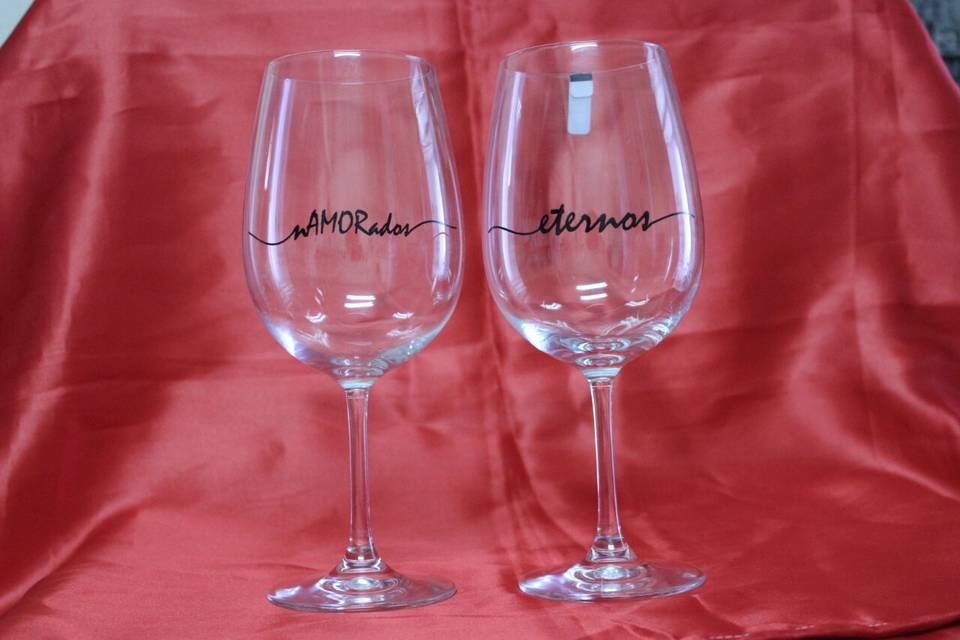 Taças de vinho personalizadas