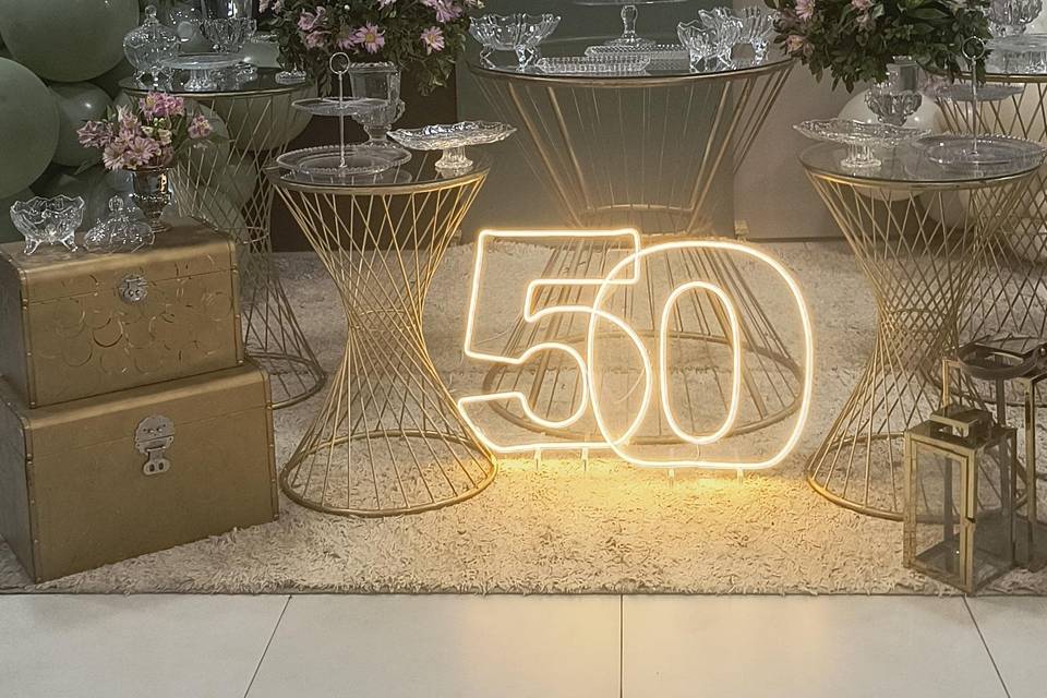 Mesa do bolo decorada