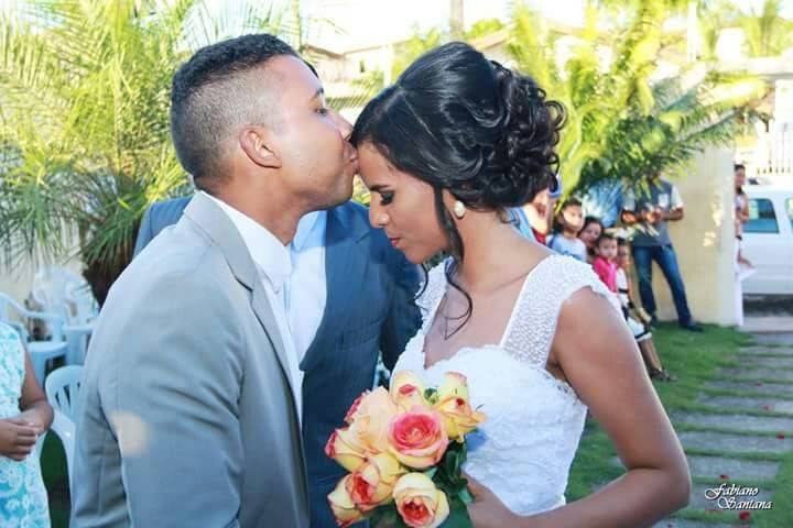 Penteado e make para noivas.