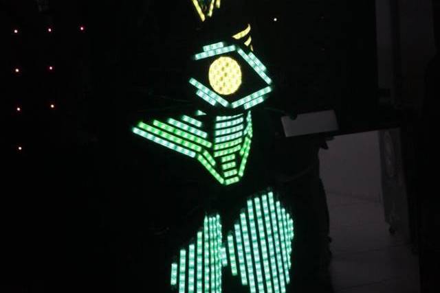 Robô de led para festas