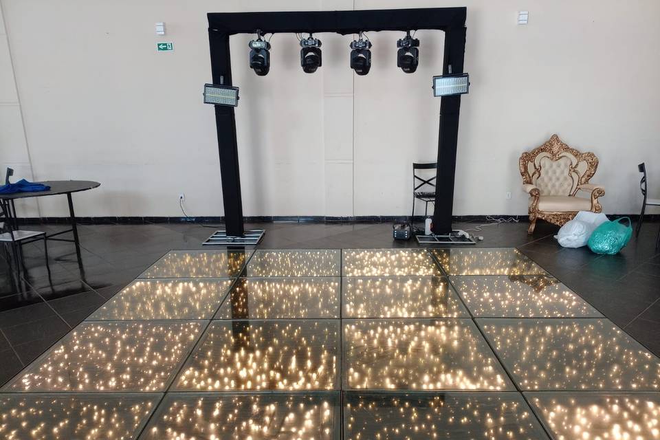 ESTRURA EM GOL + PISO DE LED