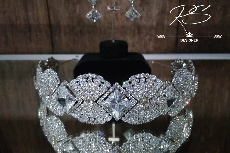 Tiara em Diamante Hibrido