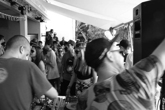 DJ Lucas Carrilho