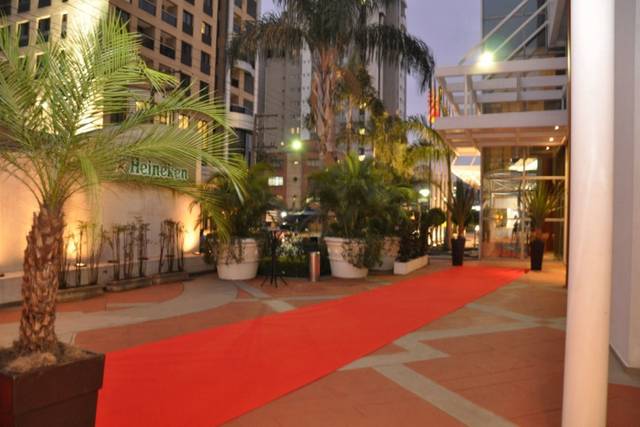 Entrada lateral Espaço