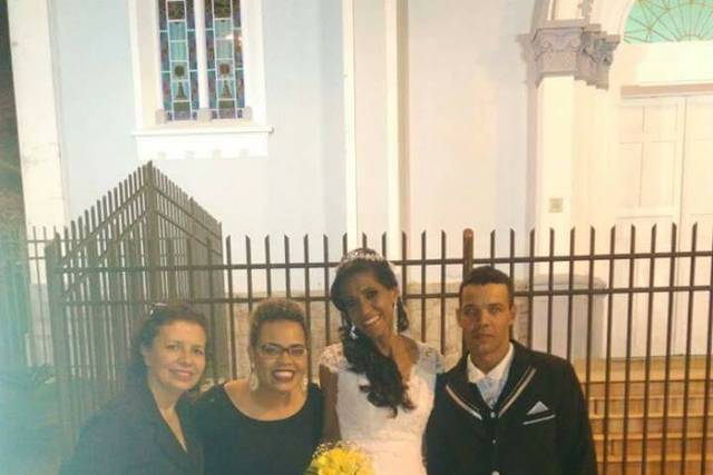 Equipe com os noivos