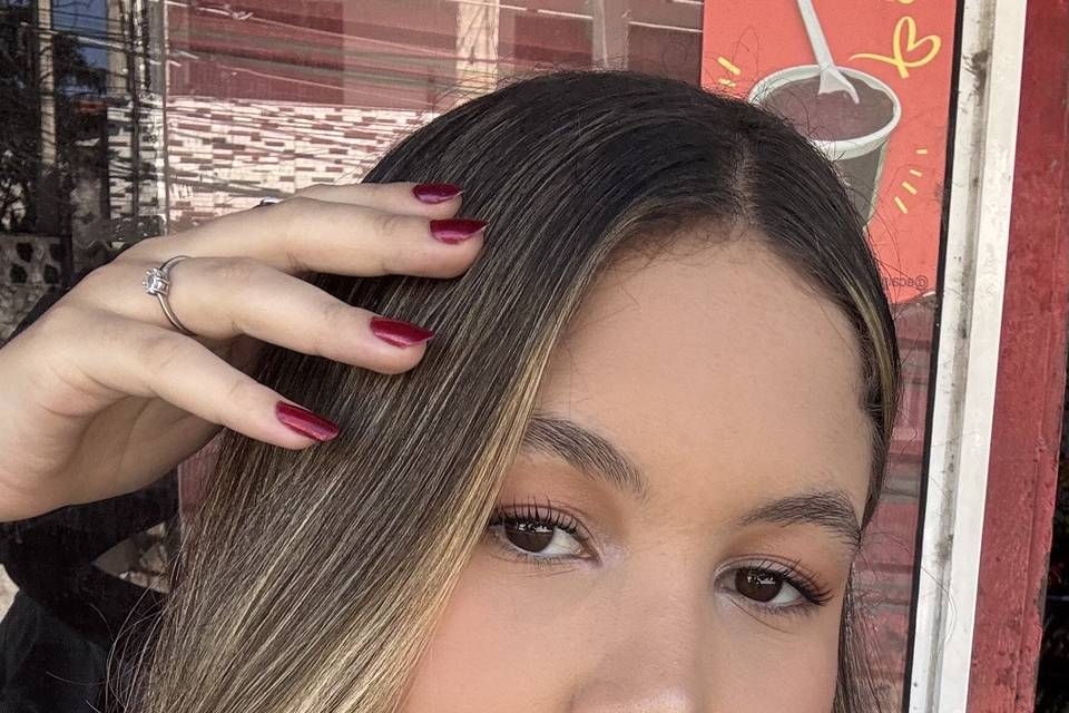 Julia Coelho Makeup