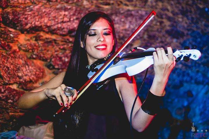 Vanessa Belucio Violinista