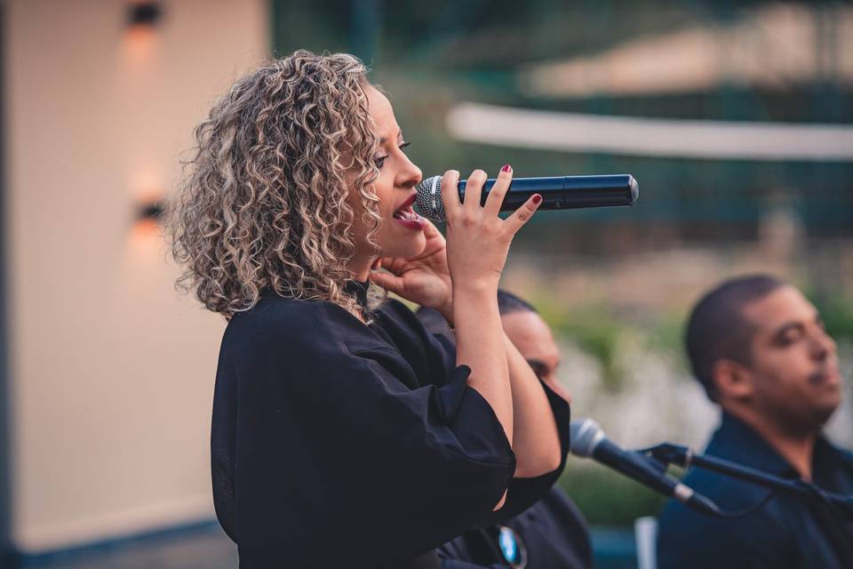 Cantora Jessica Gimenes