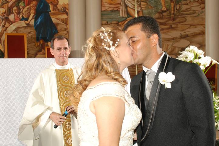 Beijar a noiva