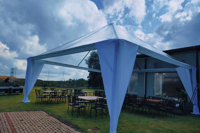 Tenda cristal semi decorada