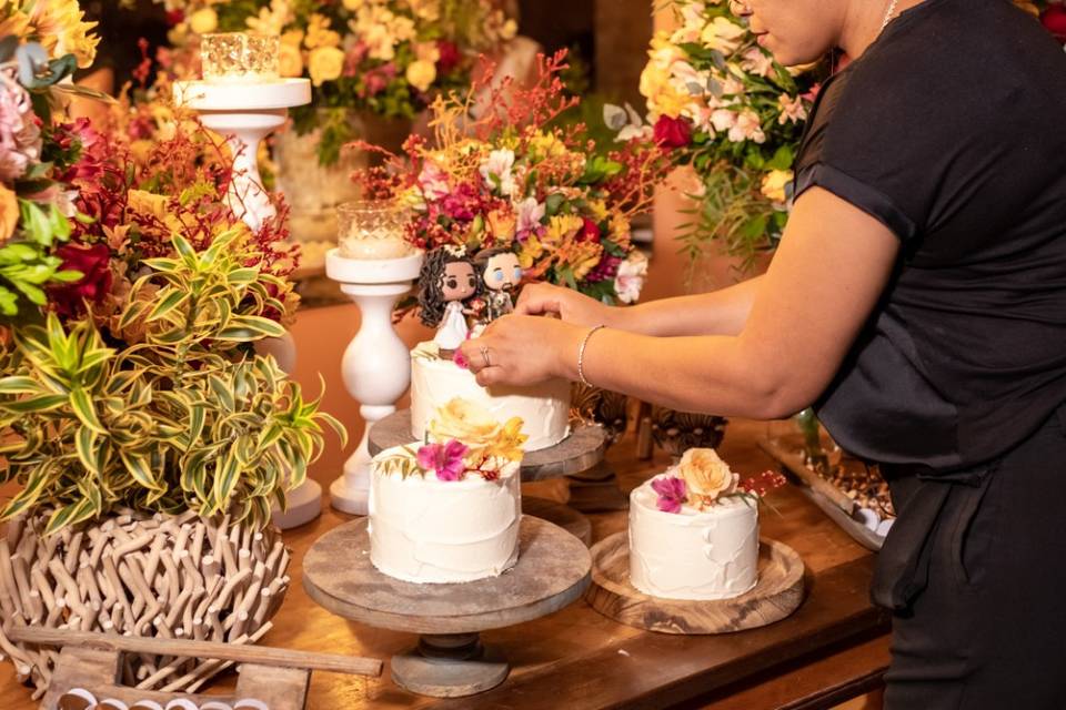 Montagem da mesa dos doces