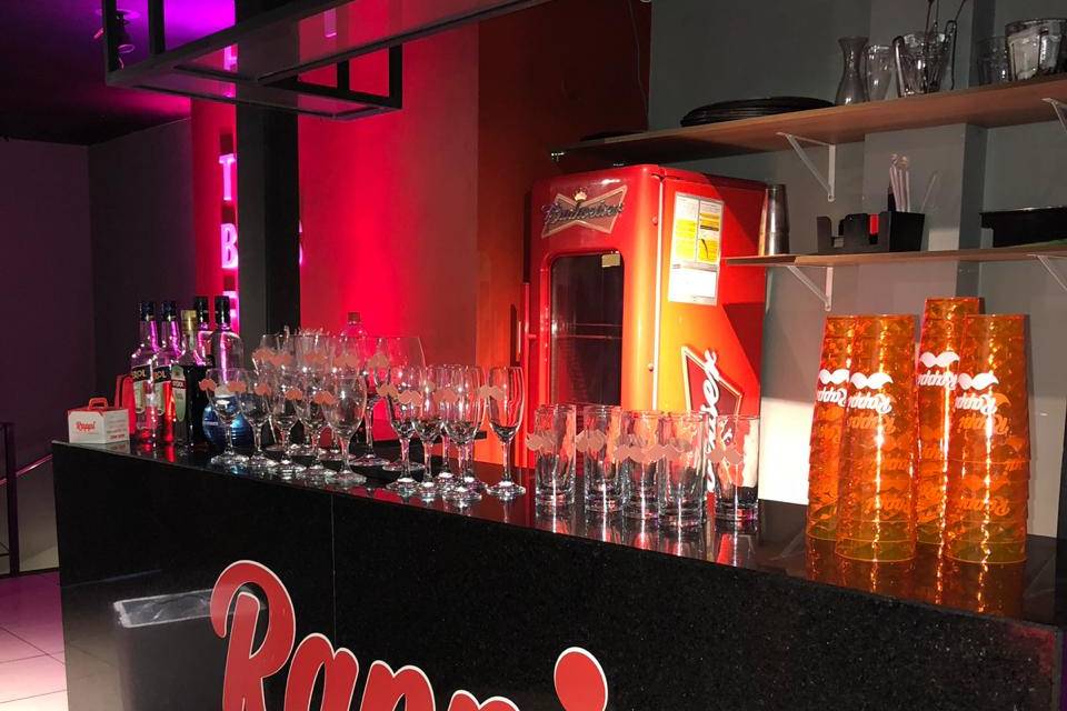 Essenza Bar