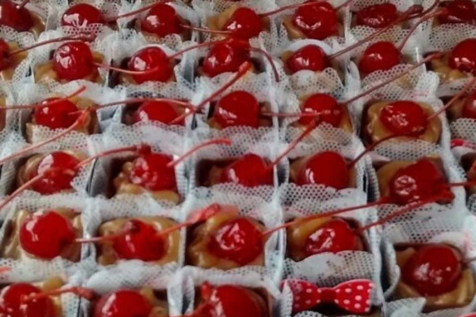 Bombom doce de leite cereja
