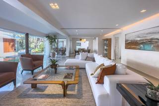 Casa Champagne
