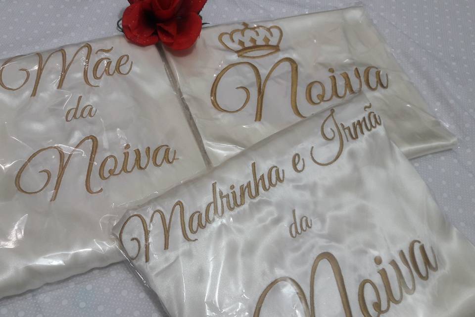 Mãe, madrinha e noiva