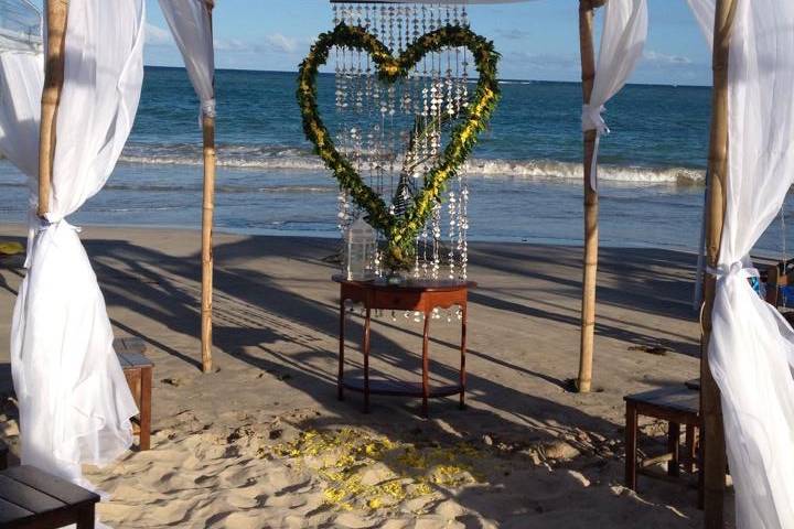 Altar montado na areia