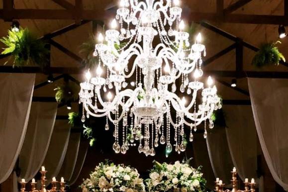 Decoração de casamento simples: 97 fotos + tutoriais para o dia  Casamento  simples, Decoração de casamento simples, Festa de noivado decoração