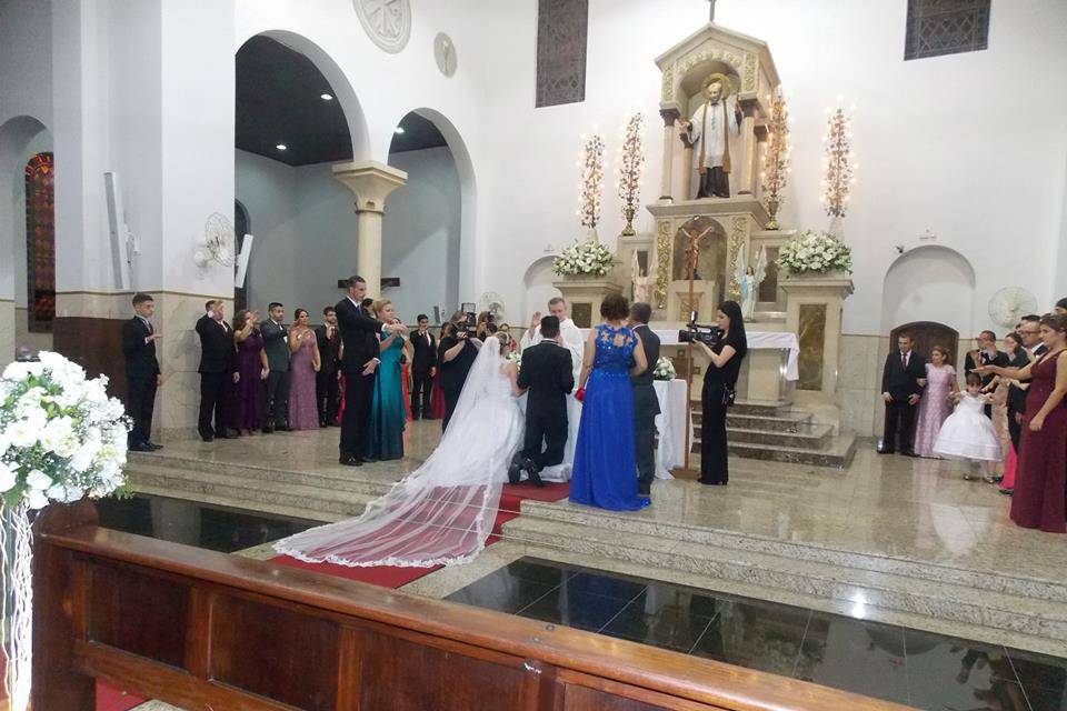 Noivos no altar