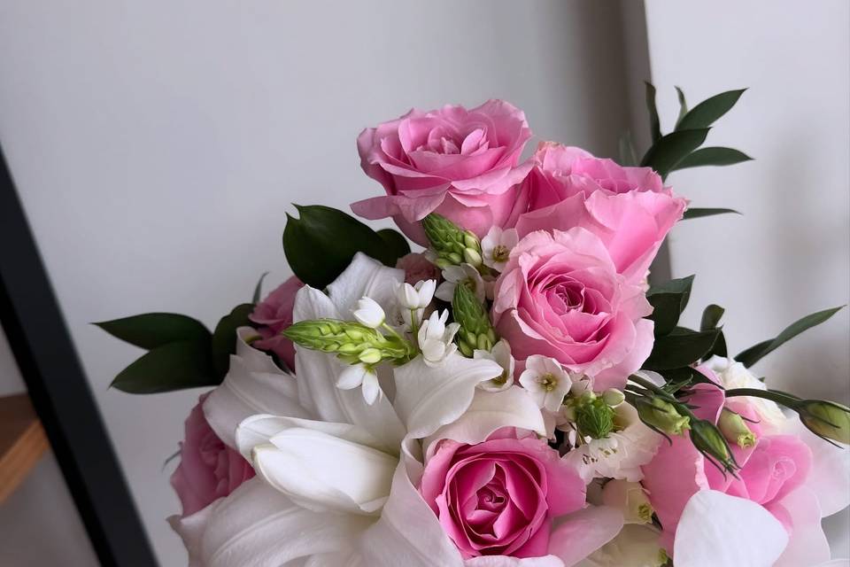 Buquê lírios e rosas