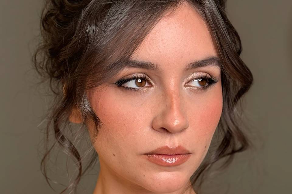 Maquiadora Gizele Oliveira — Maquiagem e Penteado