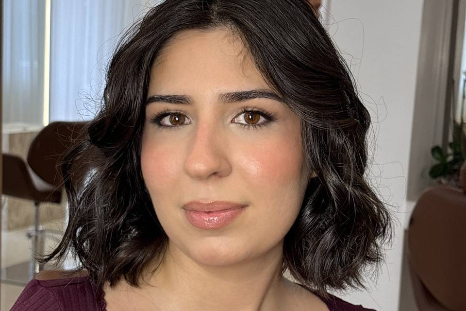 Maquiagem e penteado