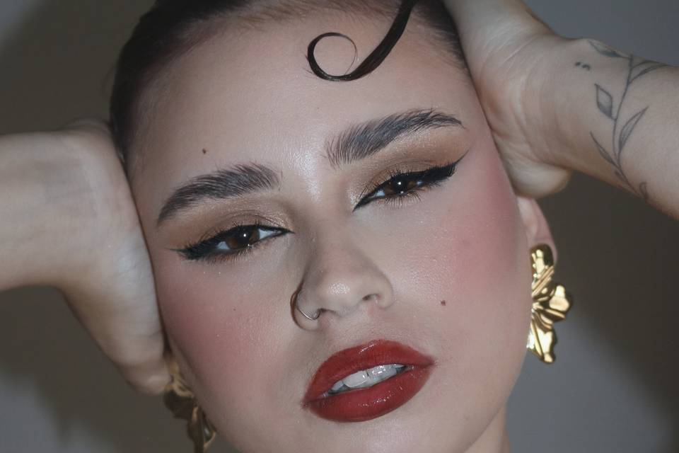 Maquiagem e penteado