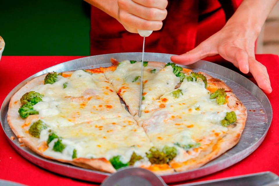 Buffet Santa Pizza - Consulte disponibilidade e preços