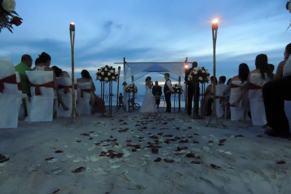 Casamento de frente pro mar