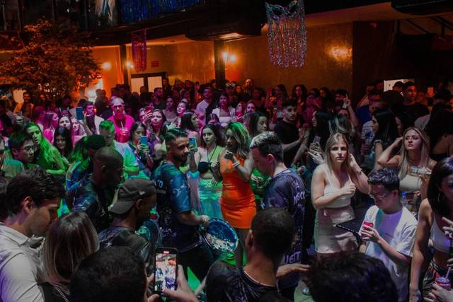 Emoção contagiante