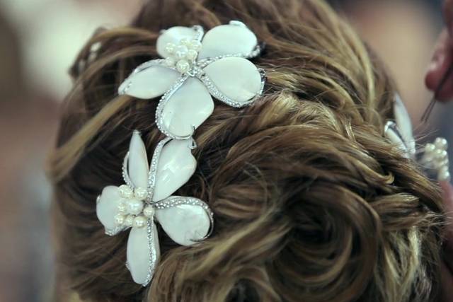 Detalhe da noiva penteado