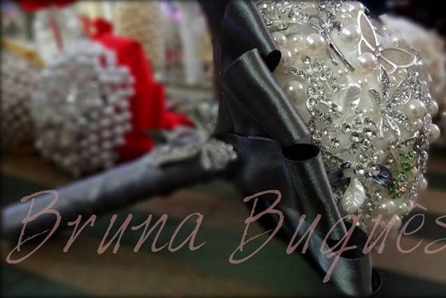 Buquê de Broches Glamour