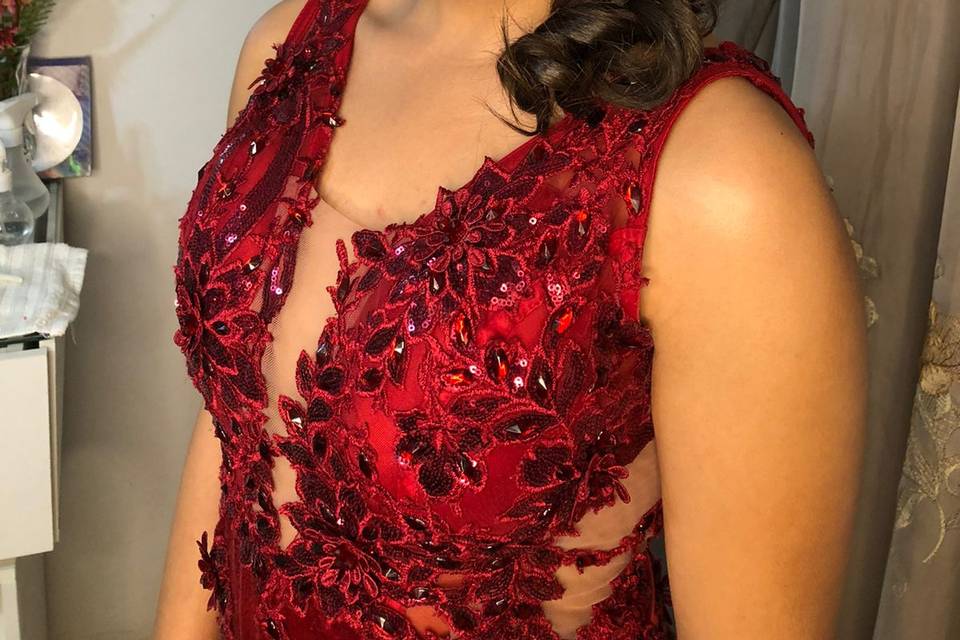 Penteado e maquiagem