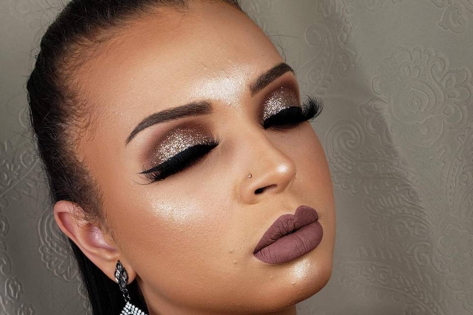 Smokey Glam