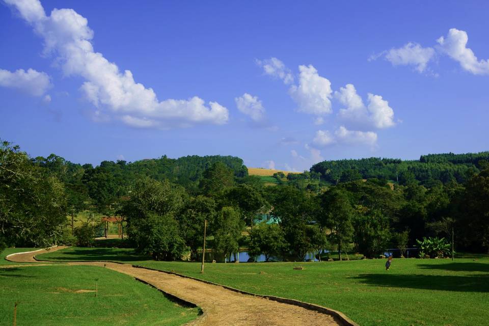 Ampla área verde.