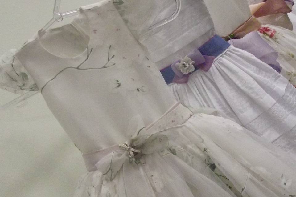 Diversos vestidos para damas