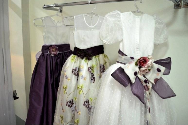 Diversos vestidos para damas