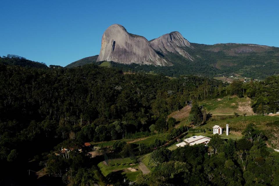 Drone pedra azul