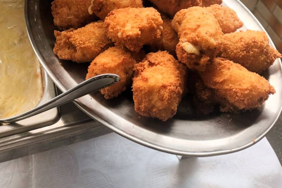 Filé de frango á cordoblué